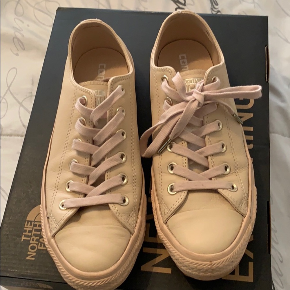 Converse leather sneakers nude
